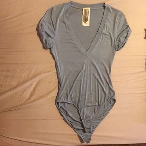 ✨Free people✨ bodysuit❤️